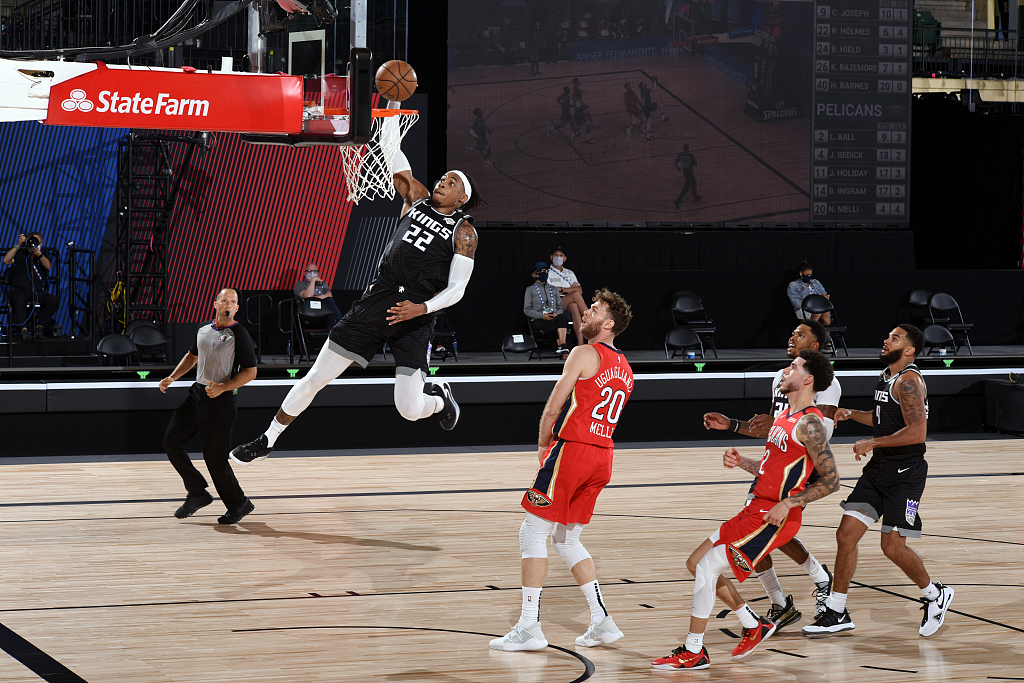 雄鹿大胜热火,扳平系列赛 雄鹿大胜热火,扳平系列赛