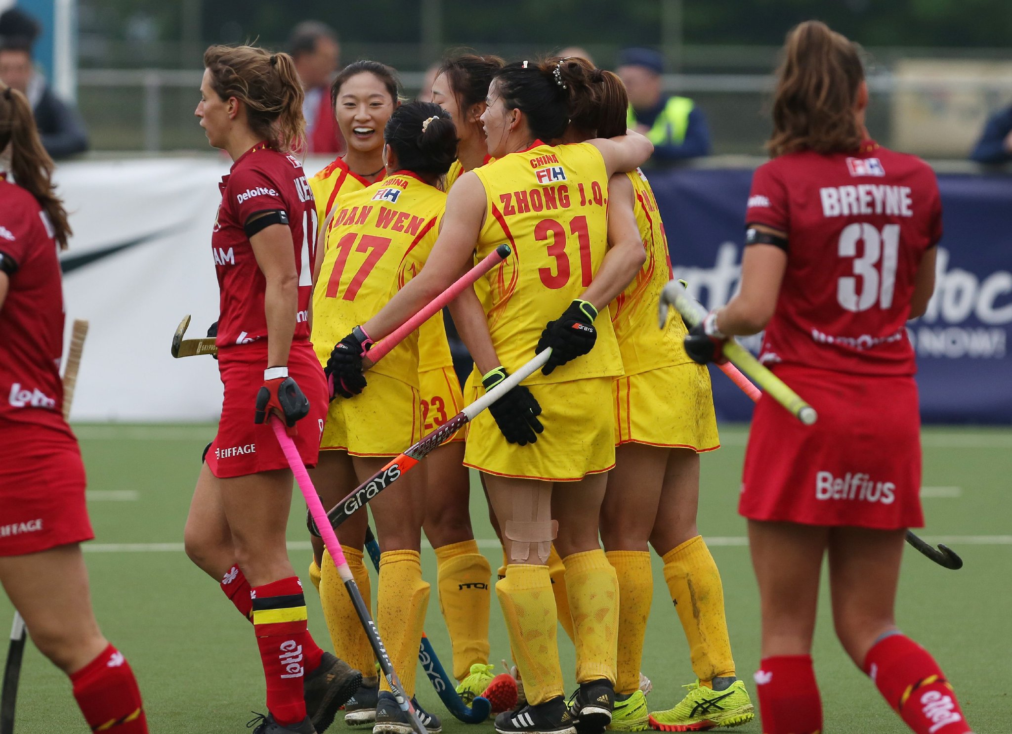 世俱杯直播-中国女队迎来胜利，荣耀归国家