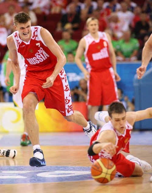 世俱杯奖金-意想不到！俄罗斯篮球队逆袭晋级决赛