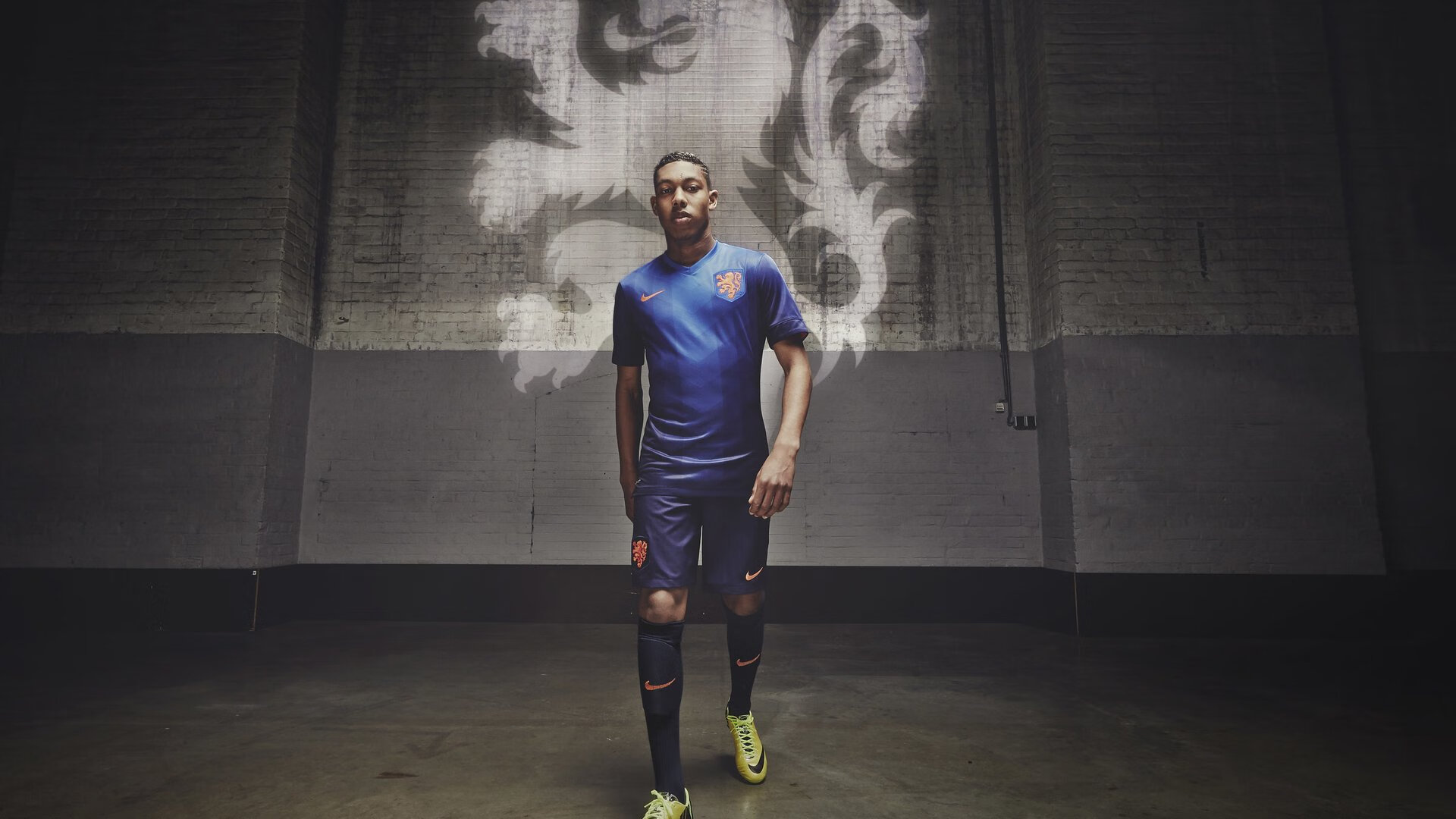 当足球的逆转哲学遇上乒乓的纪录密码，一个夜晚，两种传奇